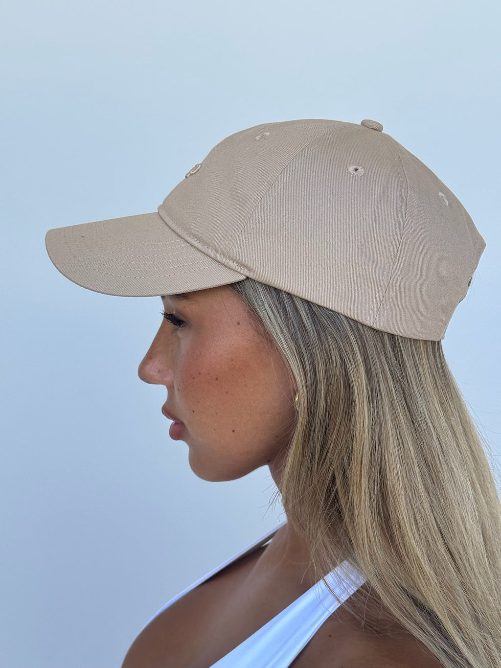 UNISEX CLASSIC CAP - LATTE