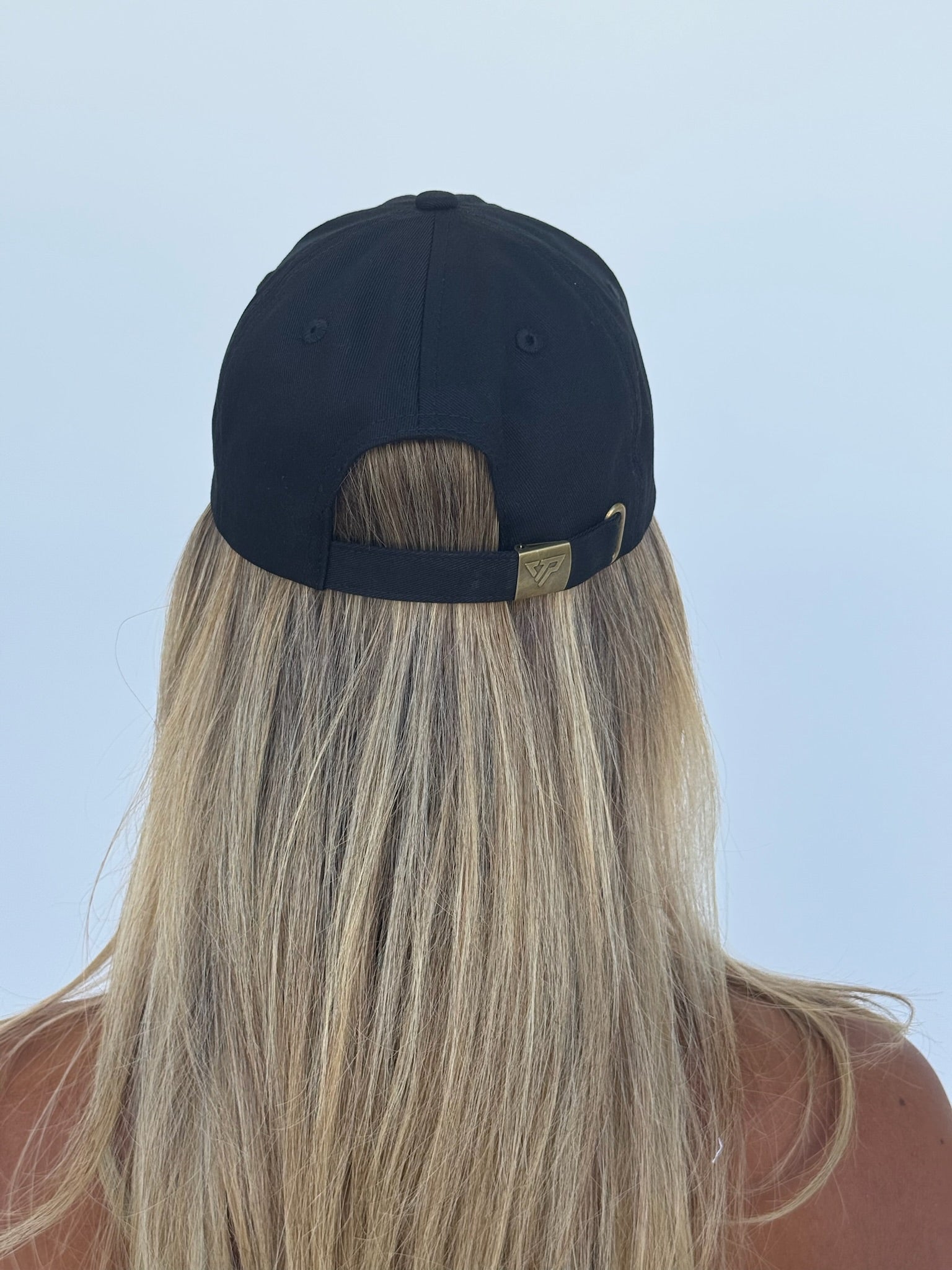 UNISEX CLASSIC CAP - BLACK